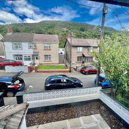 Executive 3 Bedroom Port Talbot Town Centre Margam Sleeps 7 Екстериор снимка
