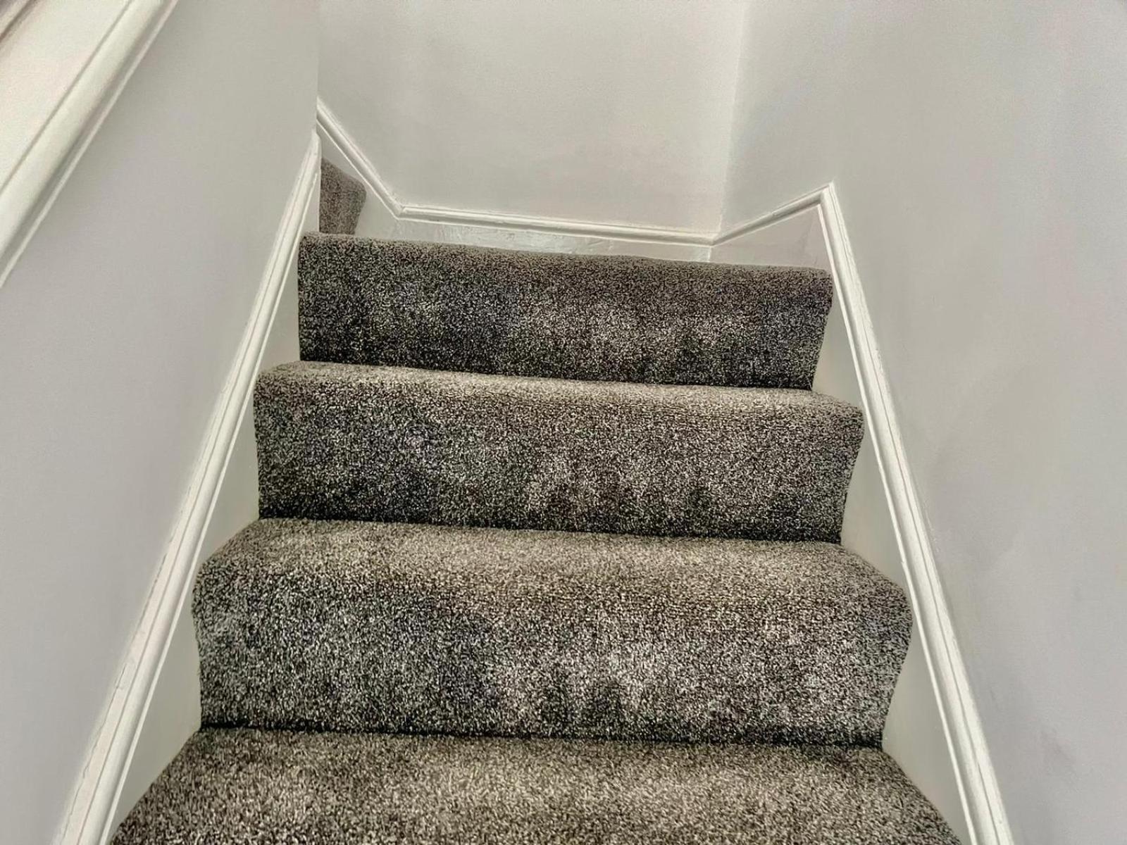Executive 3 Bedroom Port Talbot Town Centre Margam Sleeps 7 Екстериор снимка